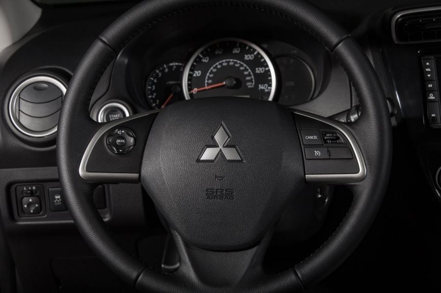  Mitsubishi Mirage ES 2014 года  (фото 16 из 25)